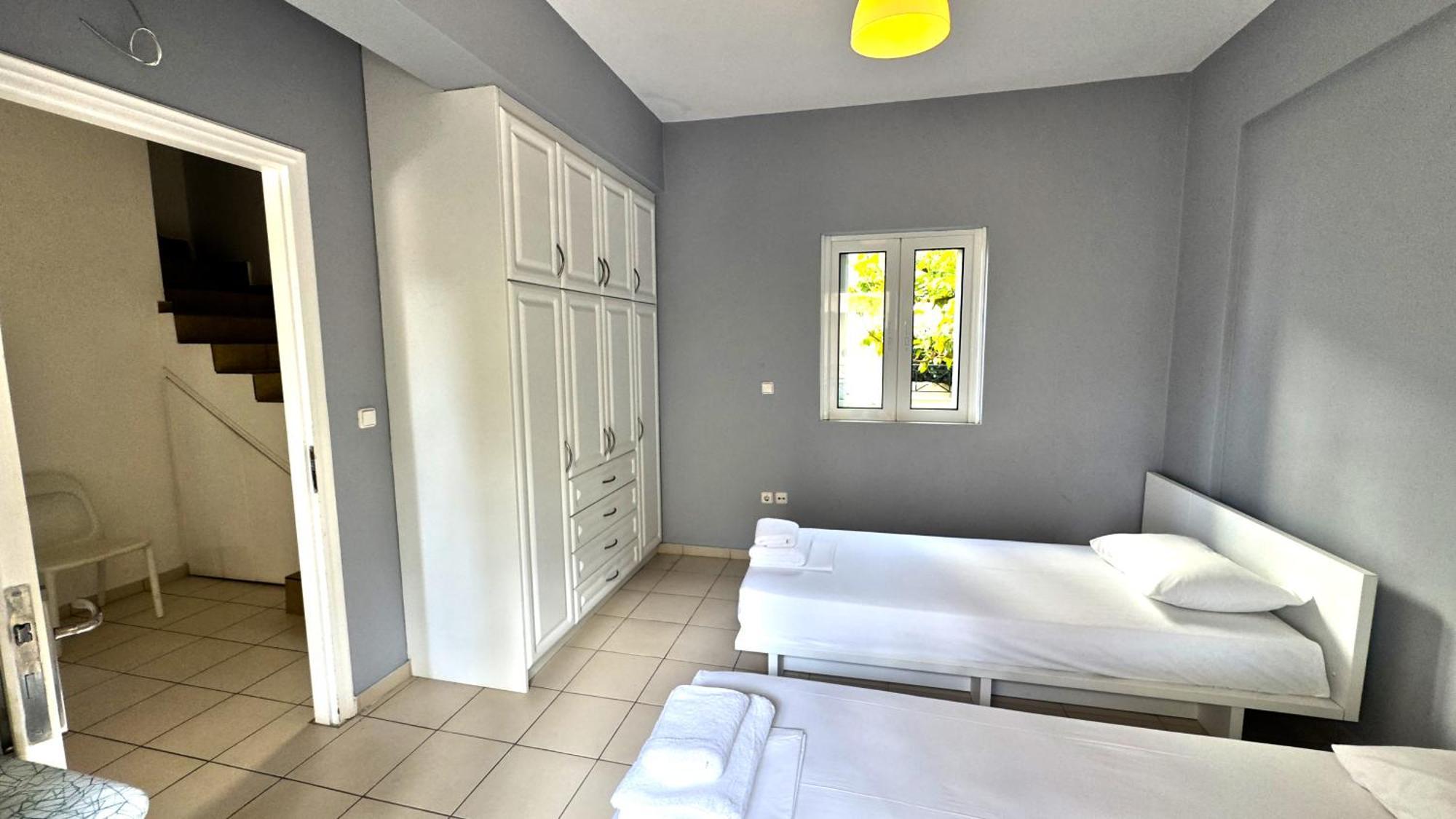 Miramar Complex - Korfos Villa Buitenkant foto